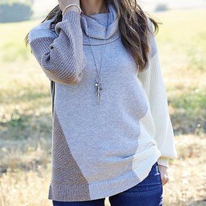 Maurices Clorblock Cowl Neck Tunic Pullover Size Medium M